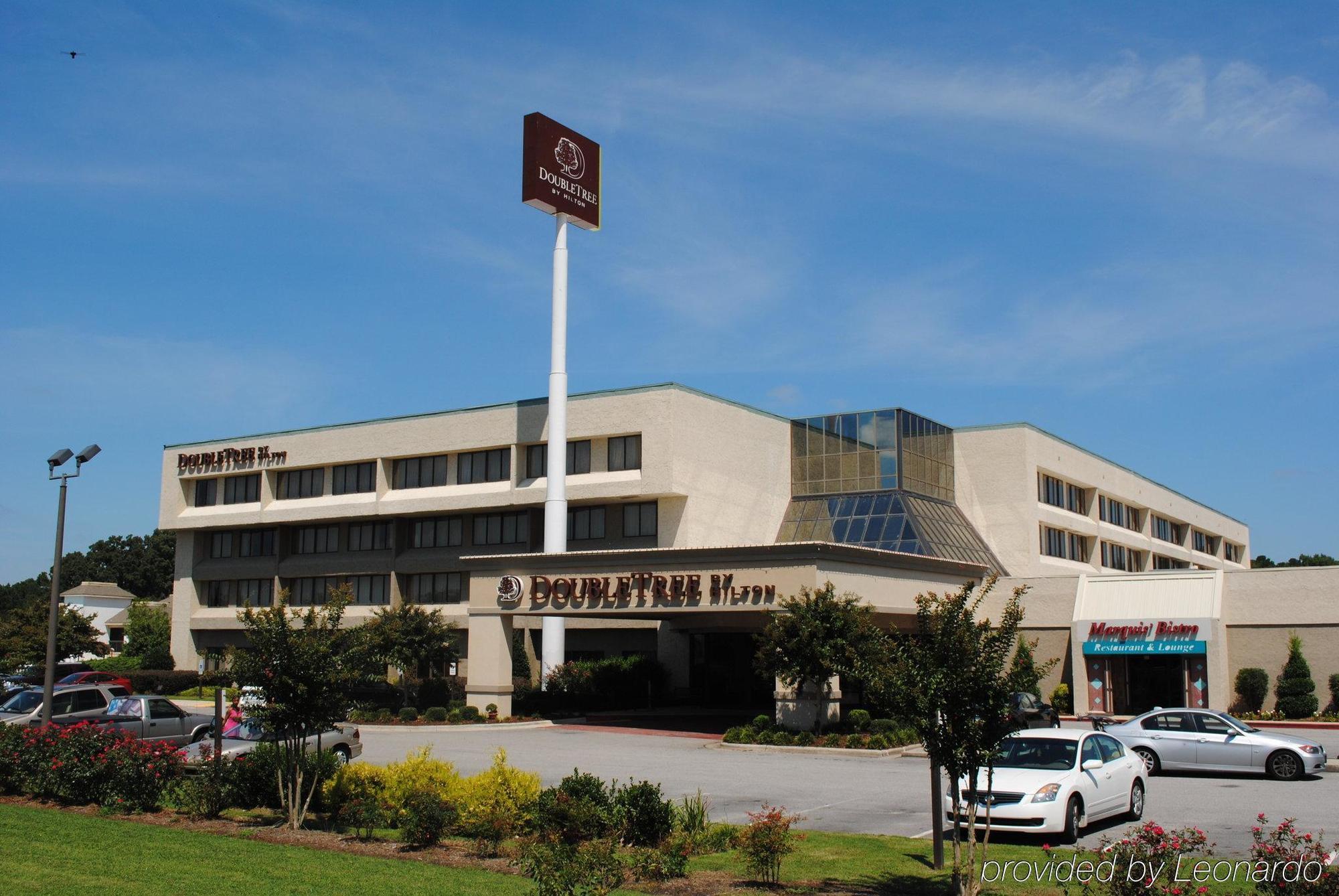 Doubletree By Hilton Fayetteville Bagian luar foto