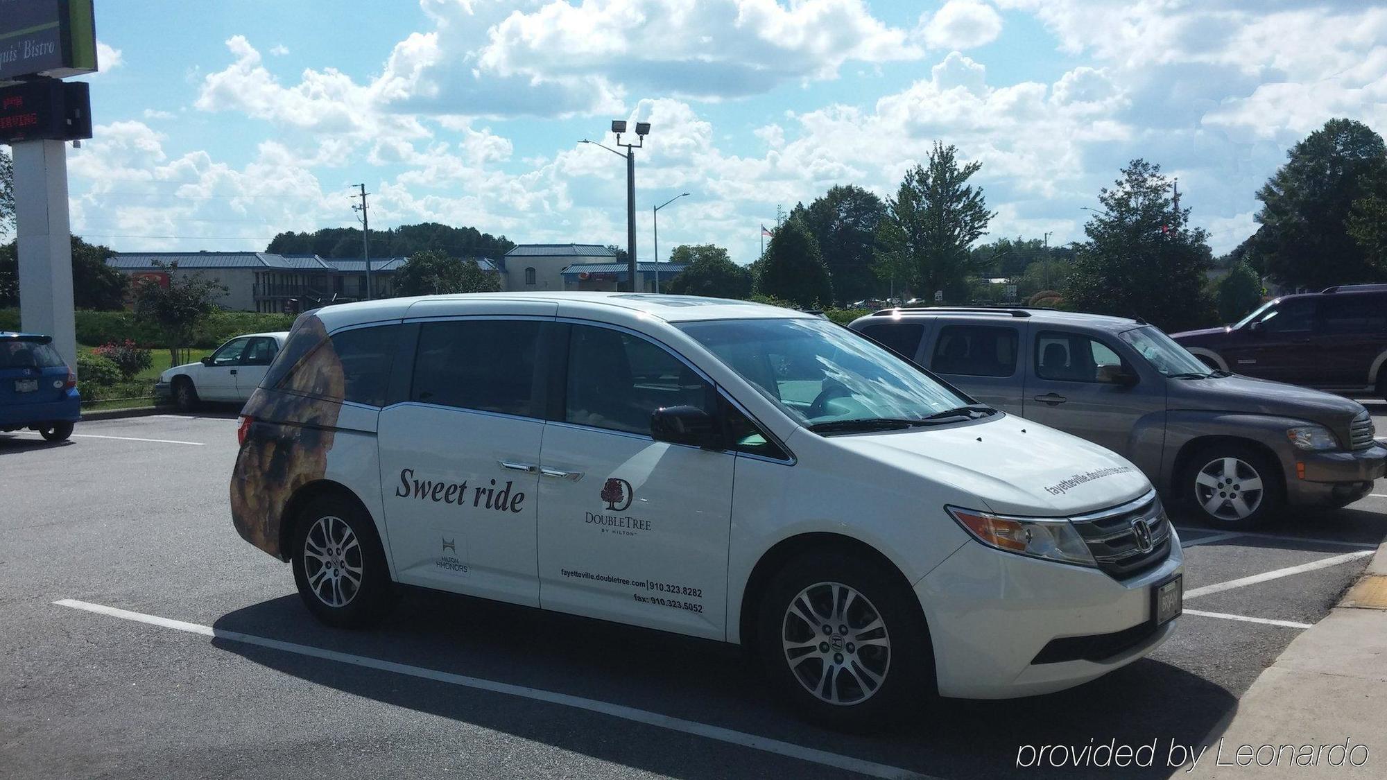 Doubletree By Hilton Fayetteville Bagian luar foto