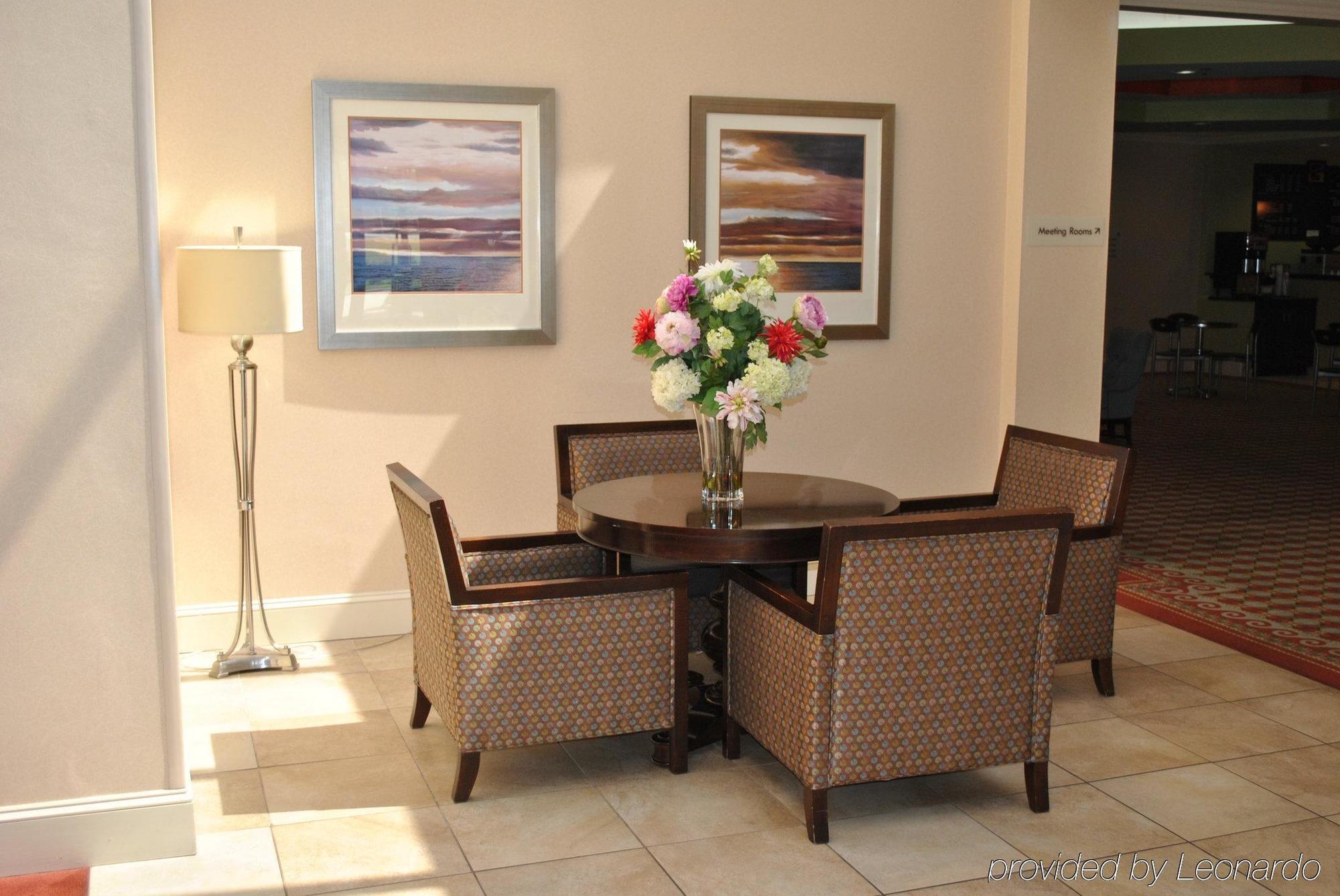 Doubletree By Hilton Fayetteville Bagian luar foto